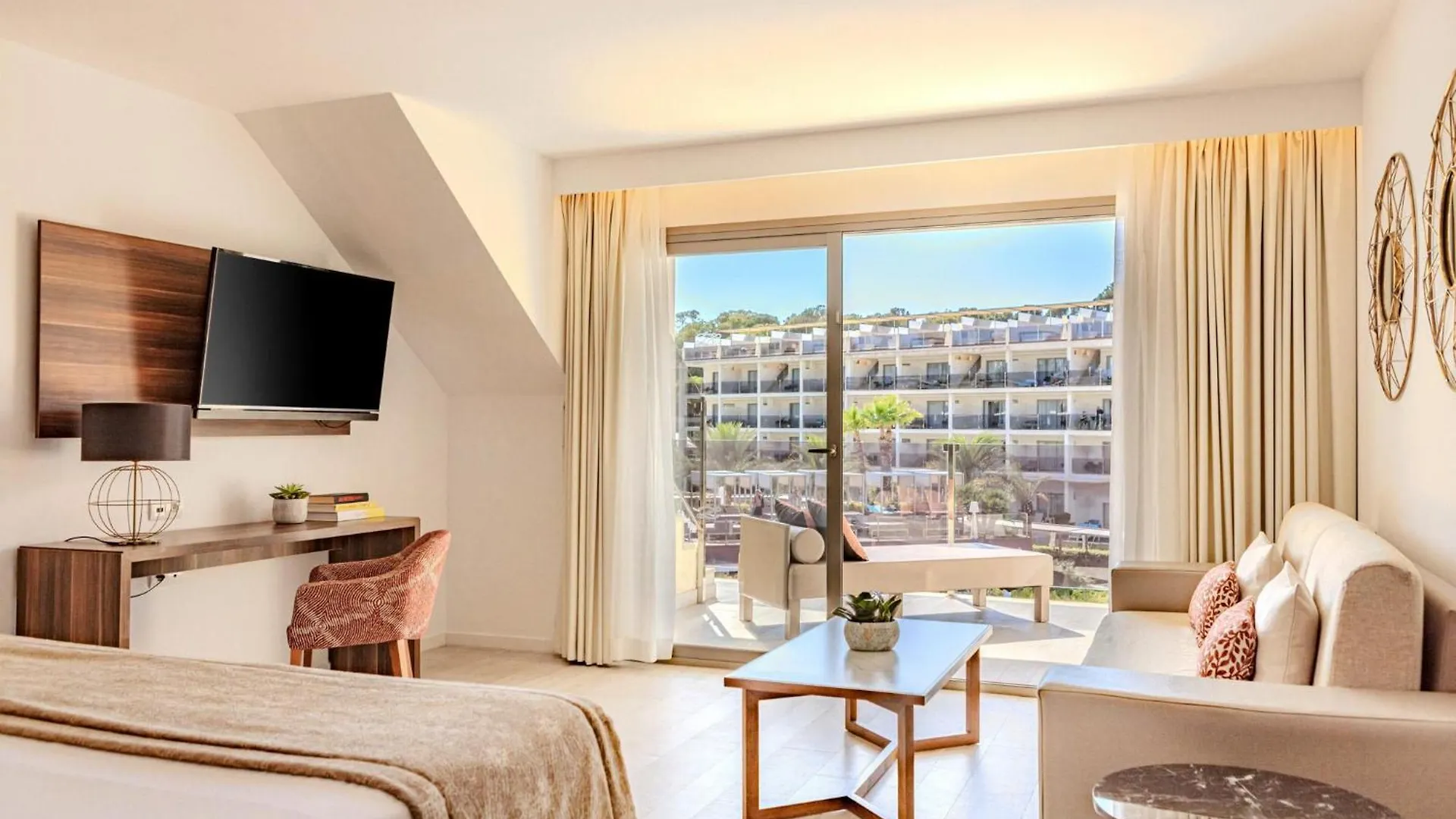 Zafiro Palace Palmanova 5*,  Španělsko